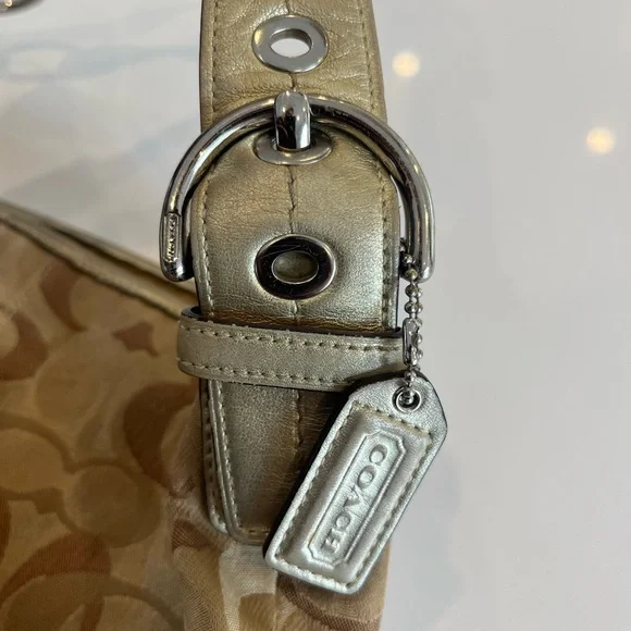 Large Coach Handbag - Picture 2 of 9